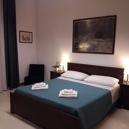 Guest Room Via Dei Passeri Cagliari Bagian luar foto
