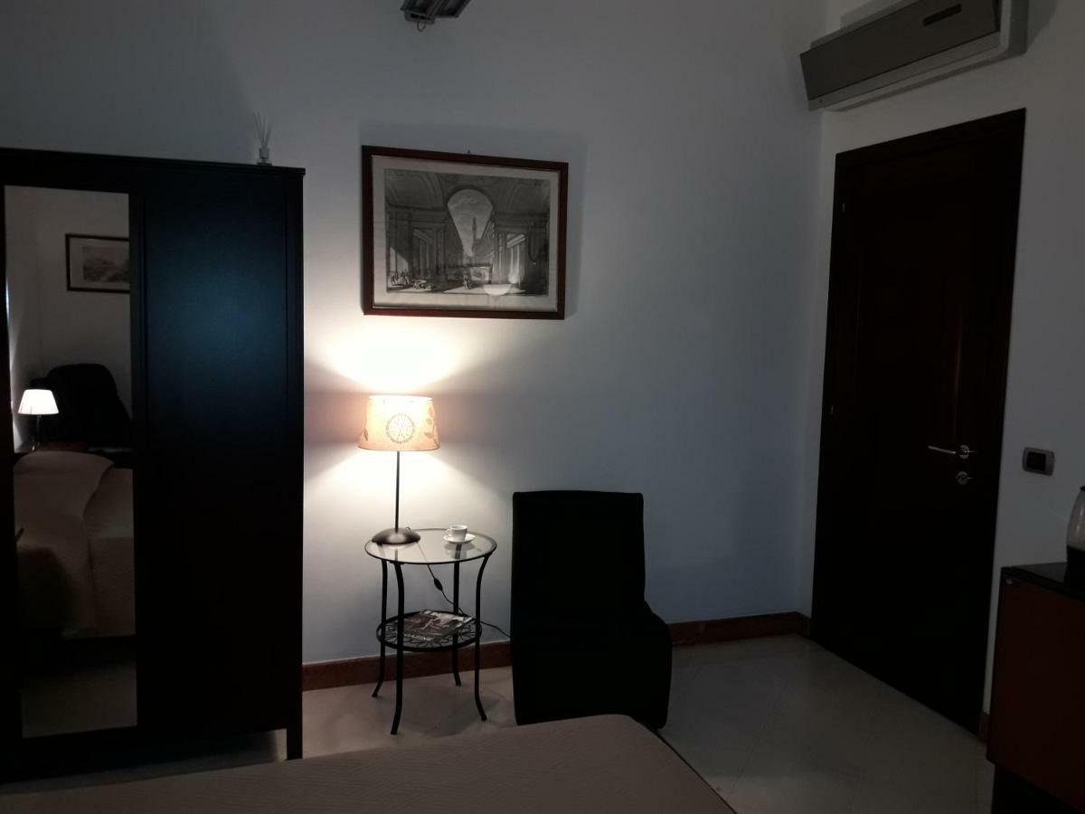 Guest Room Via Dei Passeri Cagliari Bagian luar foto