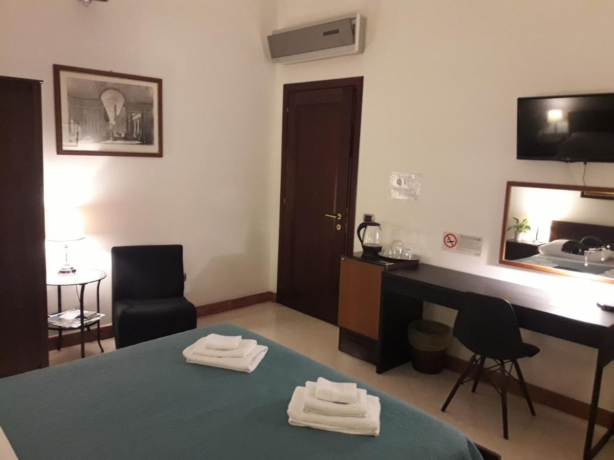 Guest Room Via Dei Passeri Cagliari Bagian luar foto